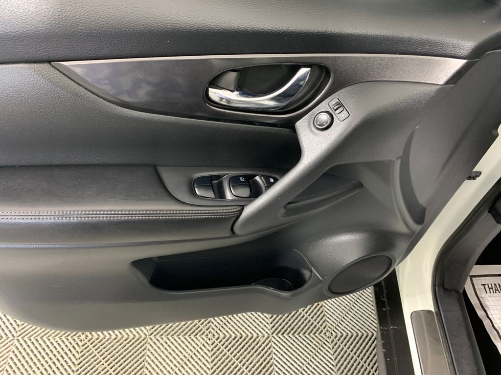 Used 2018 Nissan Rogue SUV