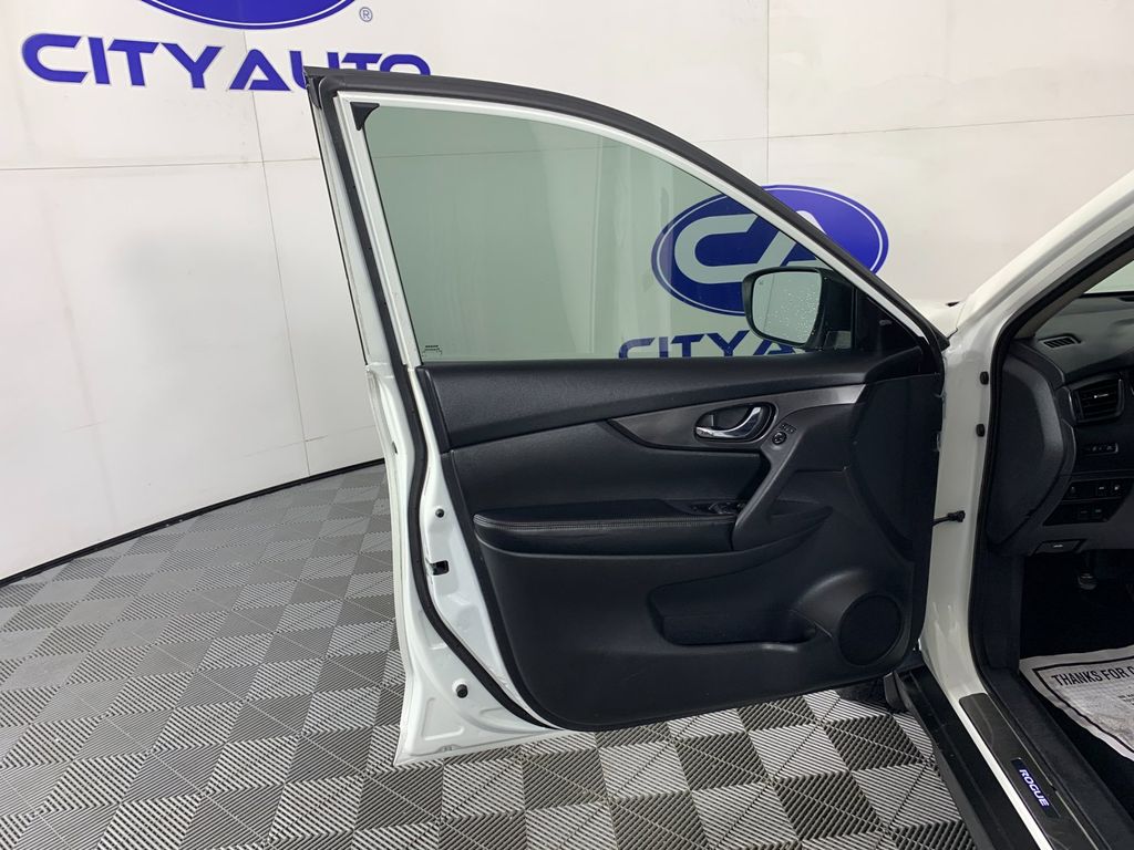 Used 2018 Nissan Rogue SUV