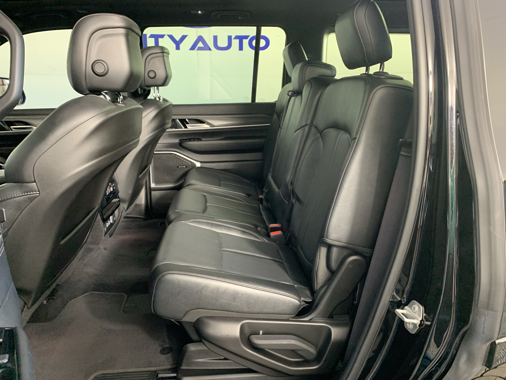 Used 2023 Jeep Wagoneer SUV