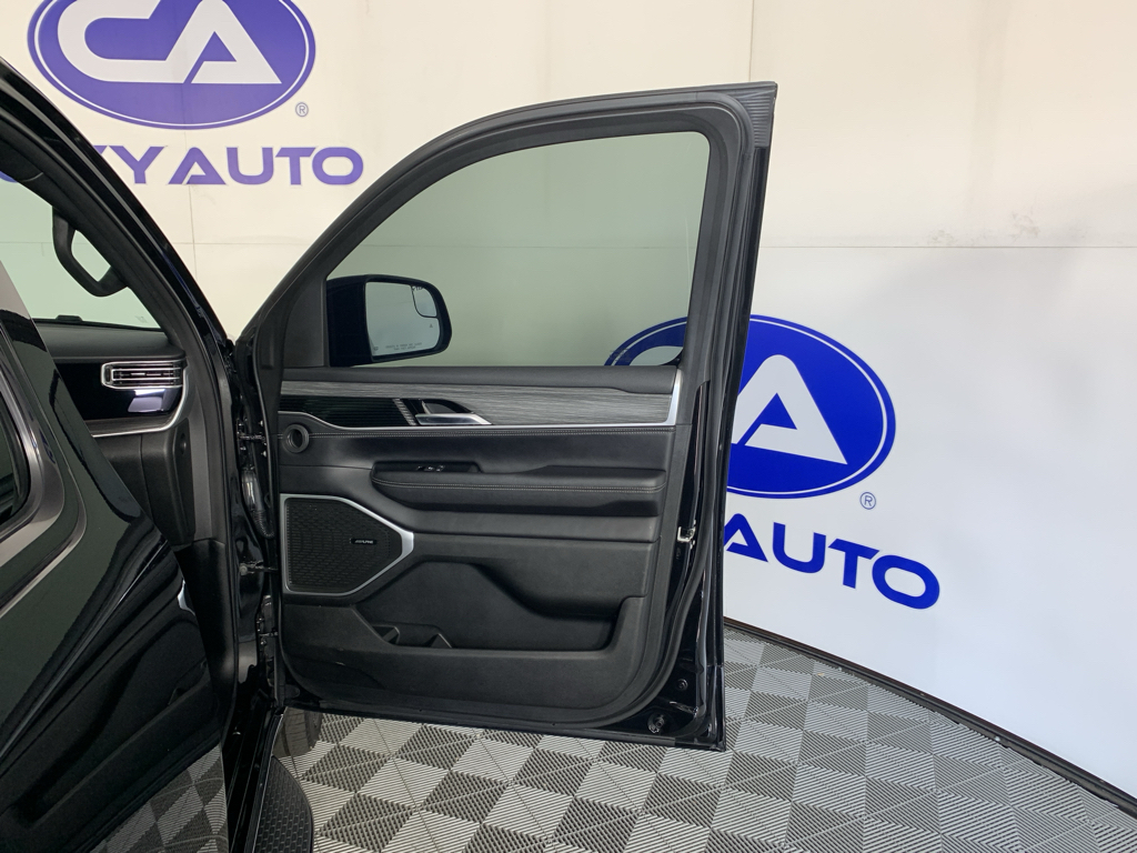 Used 2023 Jeep Wagoneer SUV