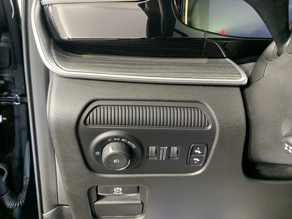 Used 2023 Jeep Wagoneer SUV