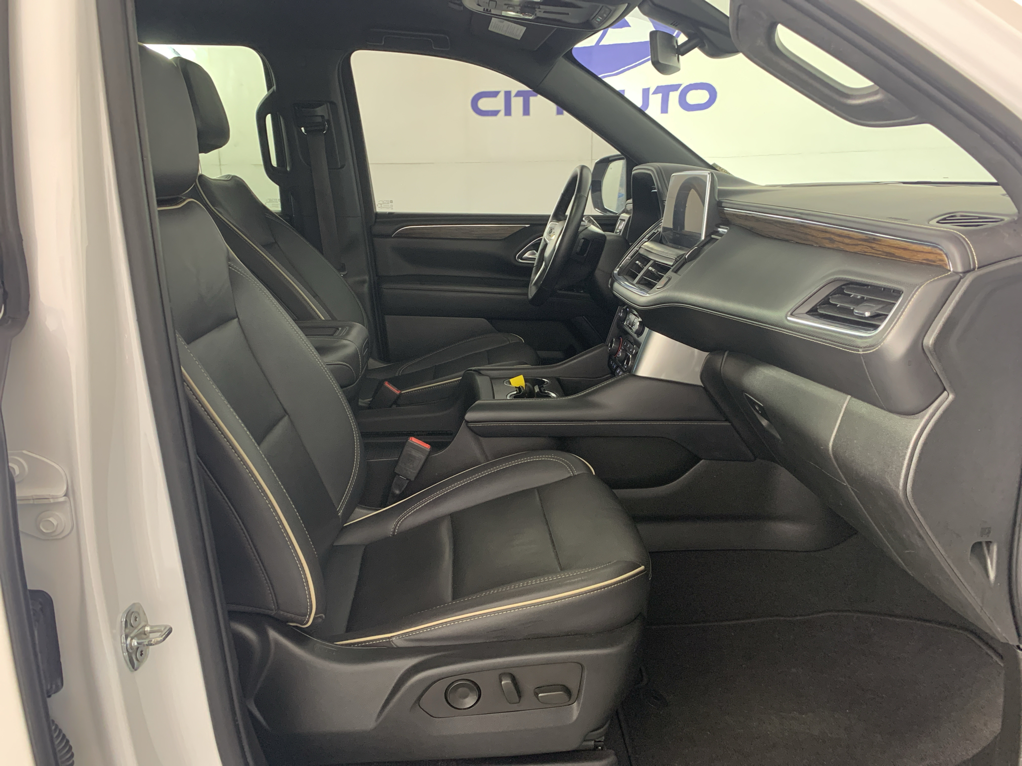 Used 2022 Chevrolet Suburban 1500 SUV