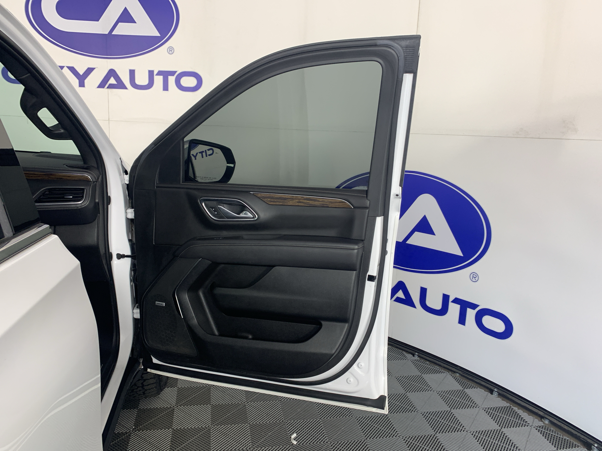 Used 2022 Chevrolet Suburban 1500 SUV