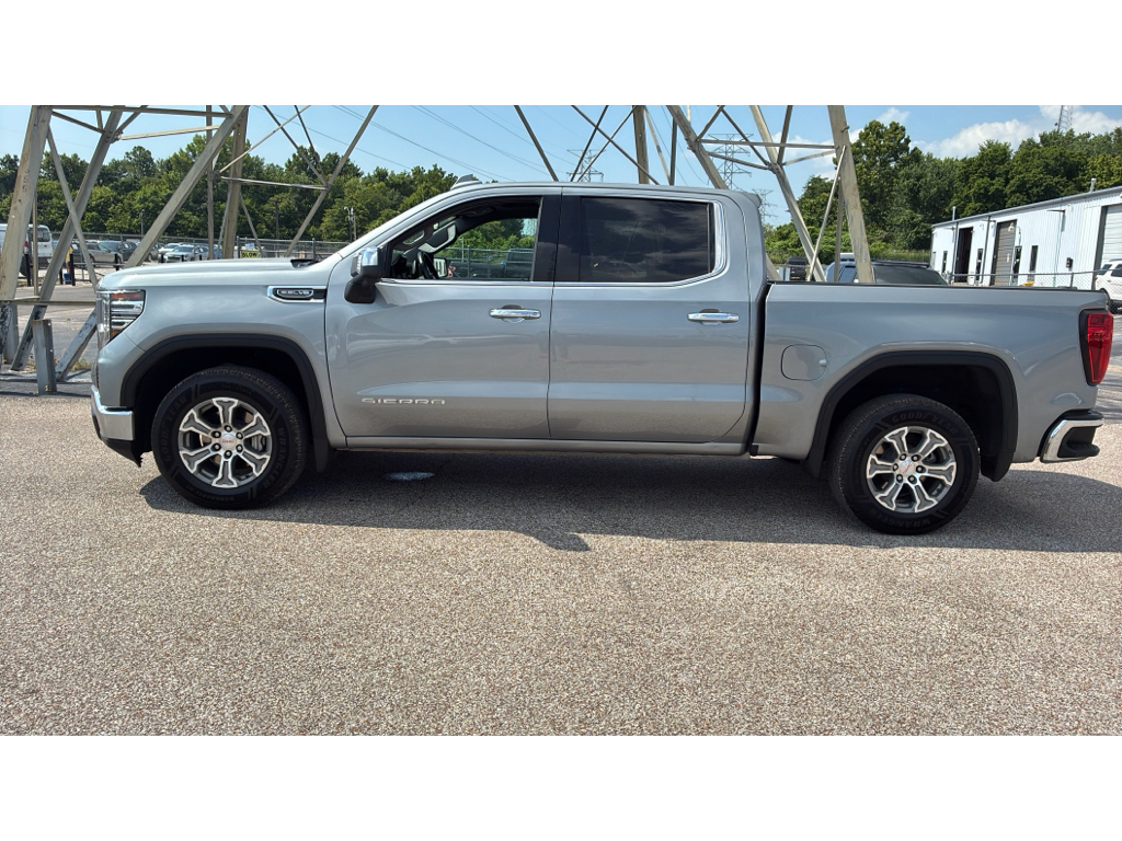 2024 GMC Sierra 2WD Crew Cab Short Box SLT's photo
