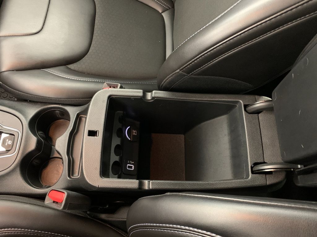 Used 2019 Jeep Cherokee SUV