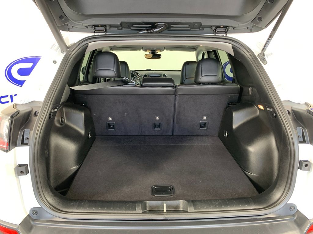 Used 2019 Jeep Cherokee SUV