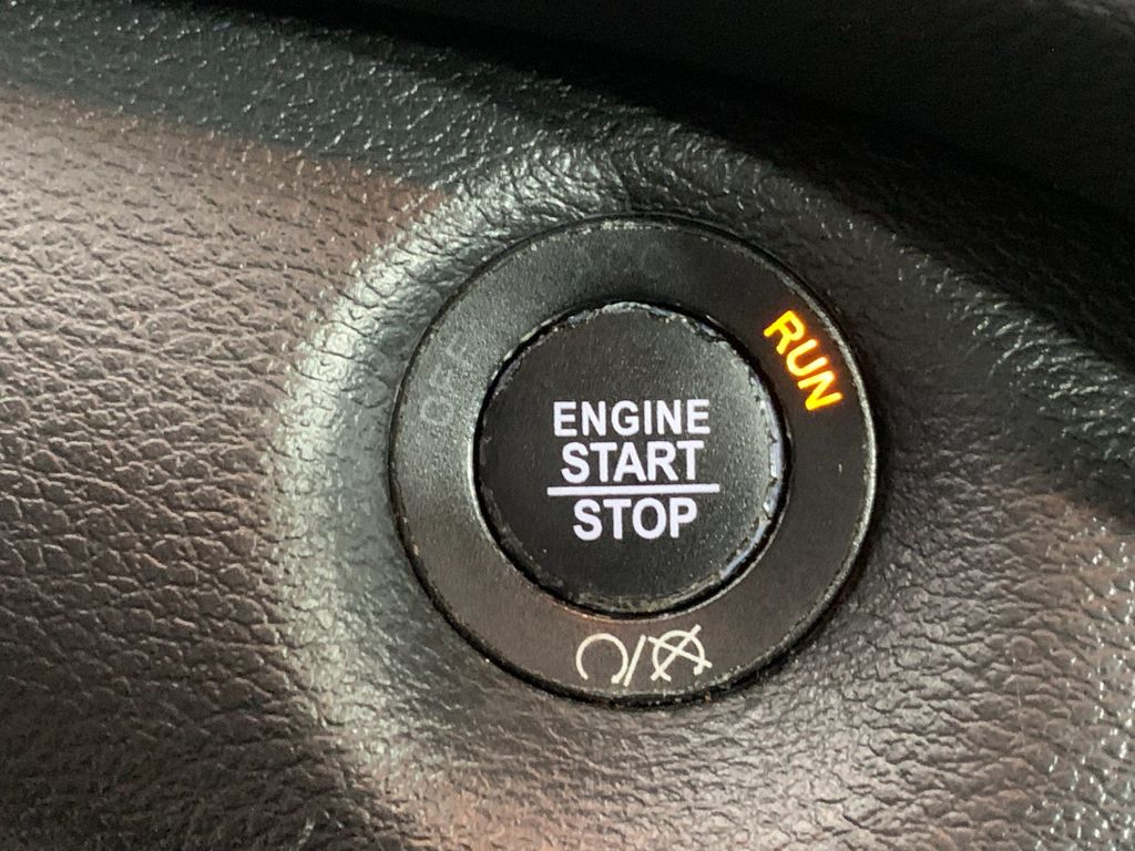 Used 2019 Jeep Cherokee SUV