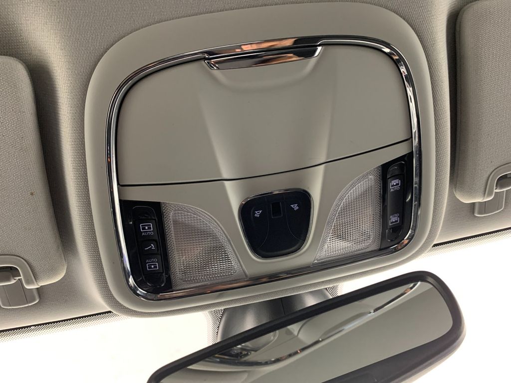 Used 2019 Jeep Cherokee SUV