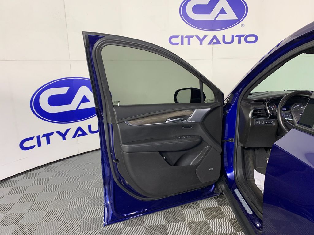 Used 2023 Cadillac XT6 SUV