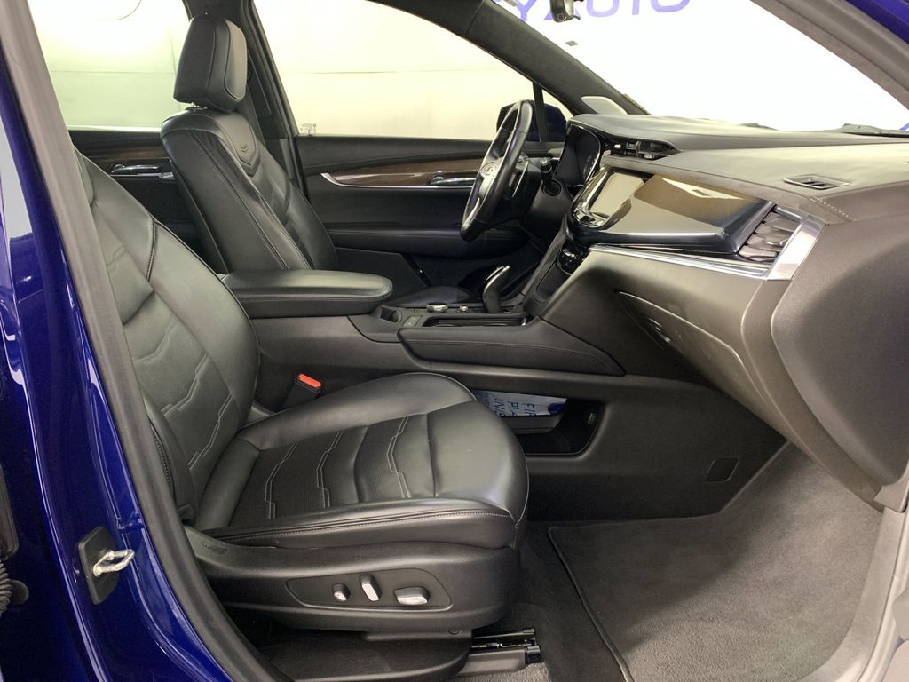 Used 2023 Cadillac XT6 SUV