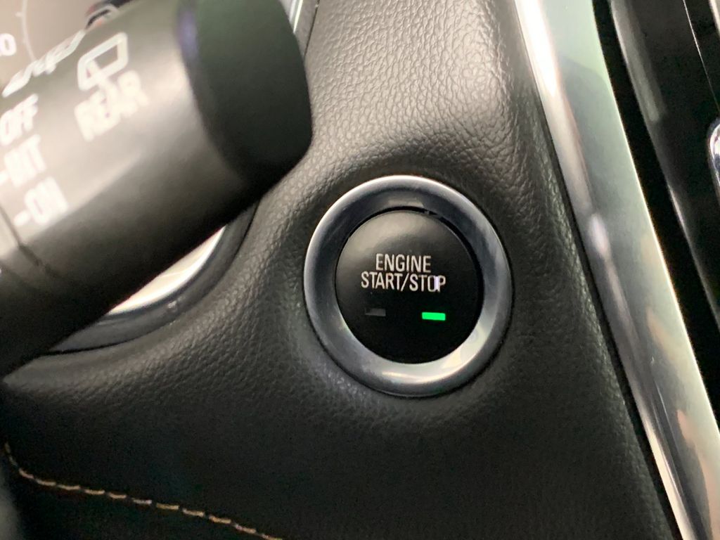 Used 2020 Chevrolet Traverse SUV