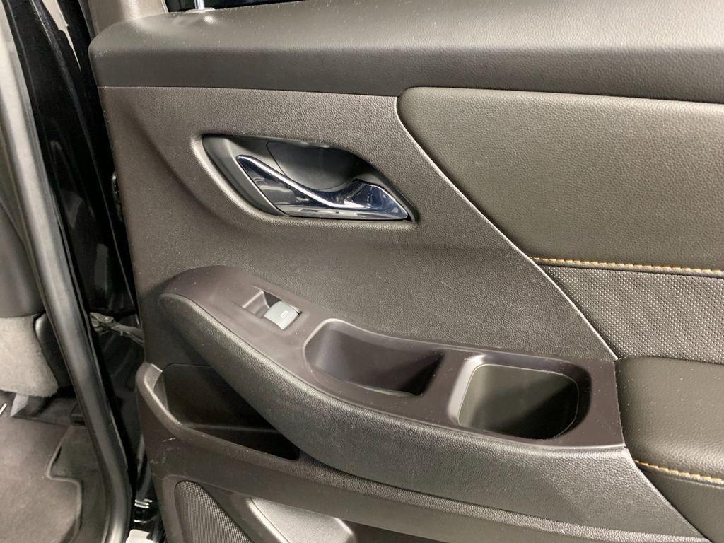Used 2020 Chevrolet Traverse SUV