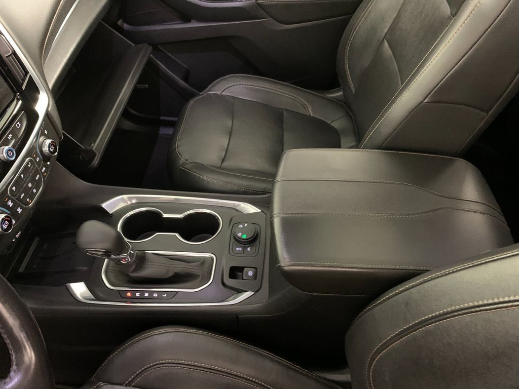Used 2020 Chevrolet Traverse SUV