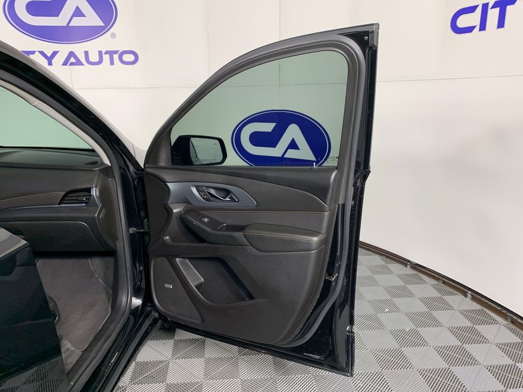 Used 2020 Chevrolet Traverse SUV