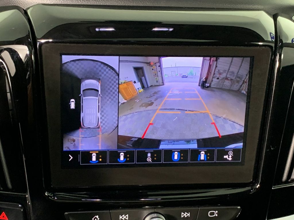 Used 2020 Chevrolet Traverse SUV