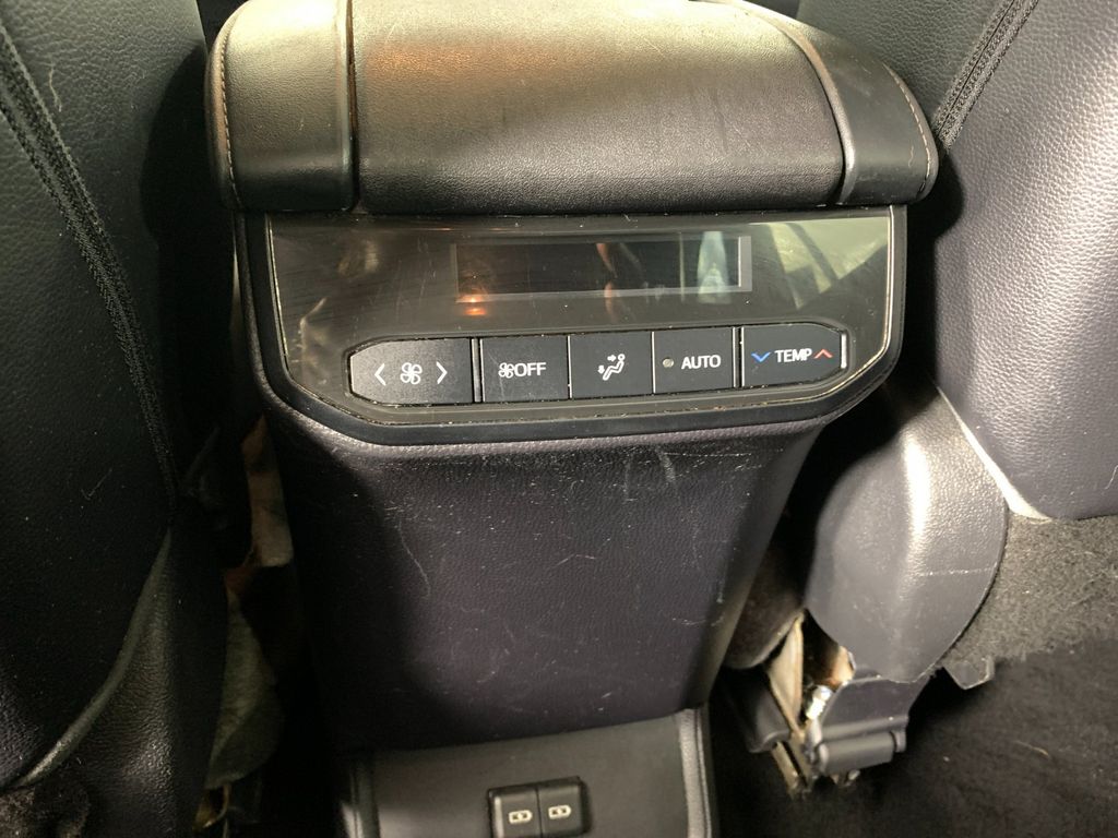 Used 2022 Toyota Highlander Hybrid SUV