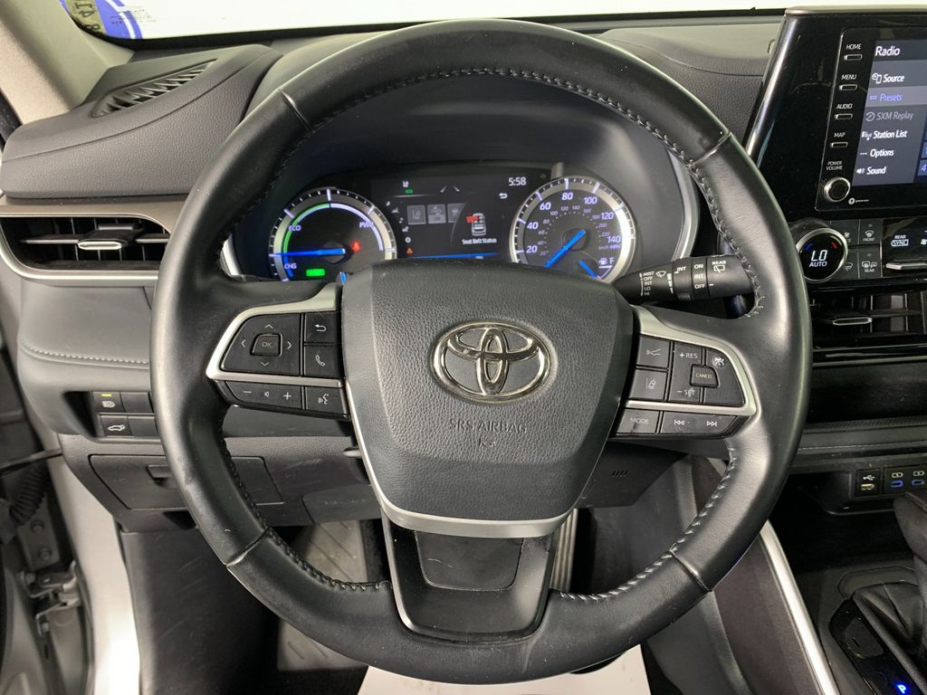Used 2022 Toyota Highlander Hybrid SUV