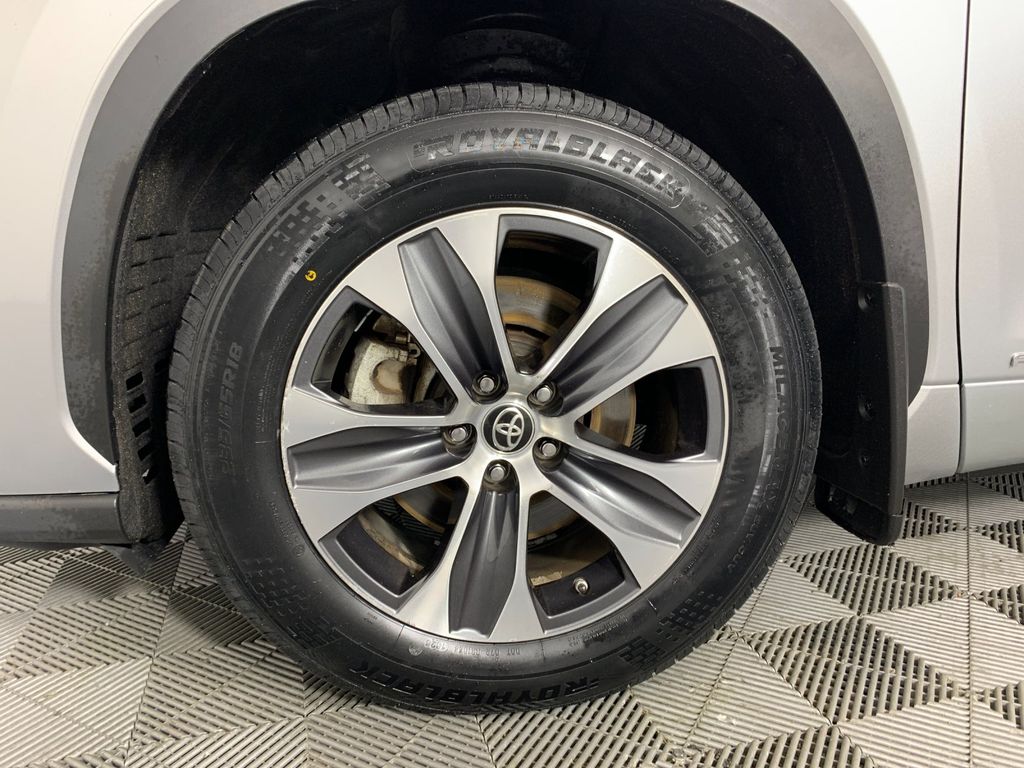 Used 2022 Toyota Highlander Hybrid SUV