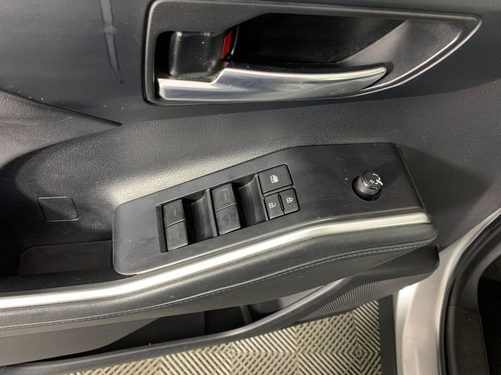 Used 2022 Toyota Highlander Hybrid SUV