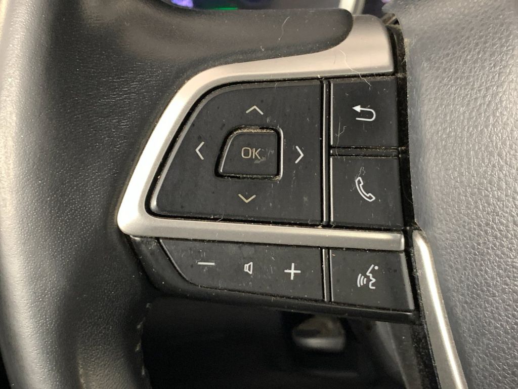 Used 2022 Toyota Highlander Hybrid SUV