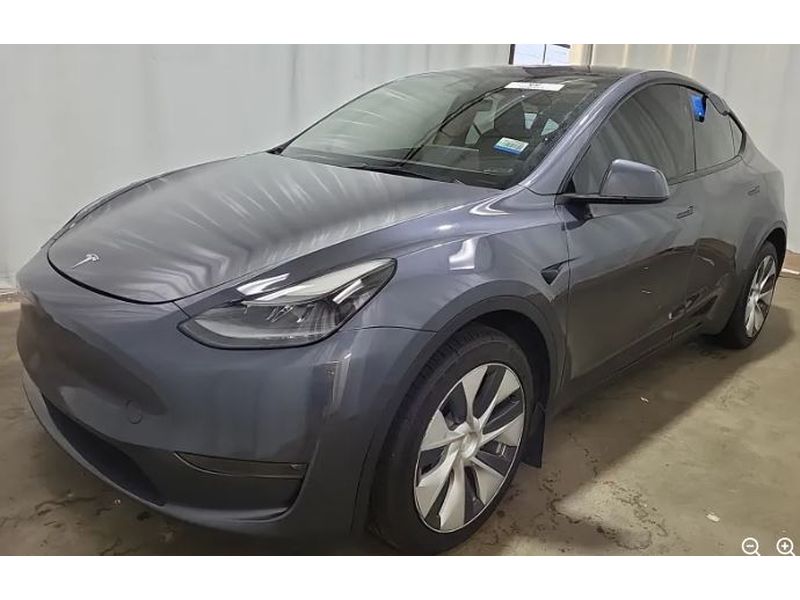 2023 Tesla Model Y Long Range Dual Motor All-Wheel Drive's photo