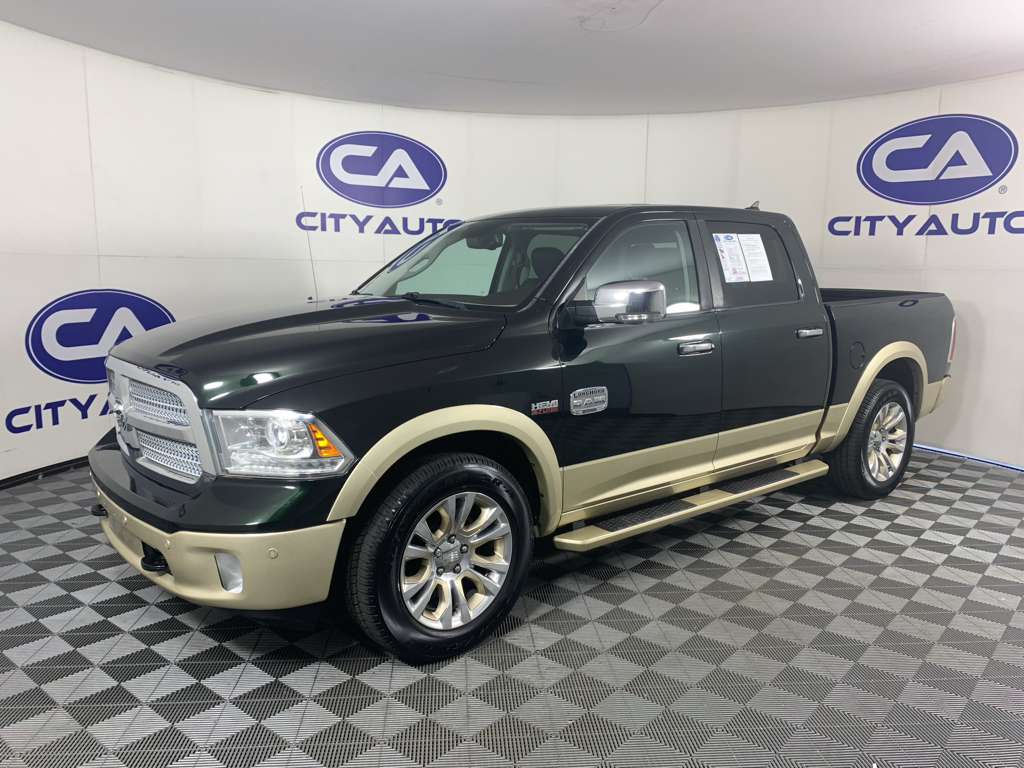 Vehicle photo 6
