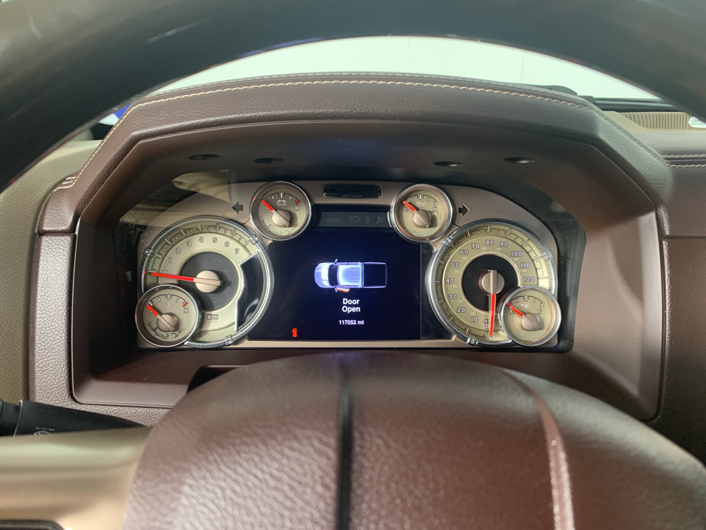 Vehicle photo 21