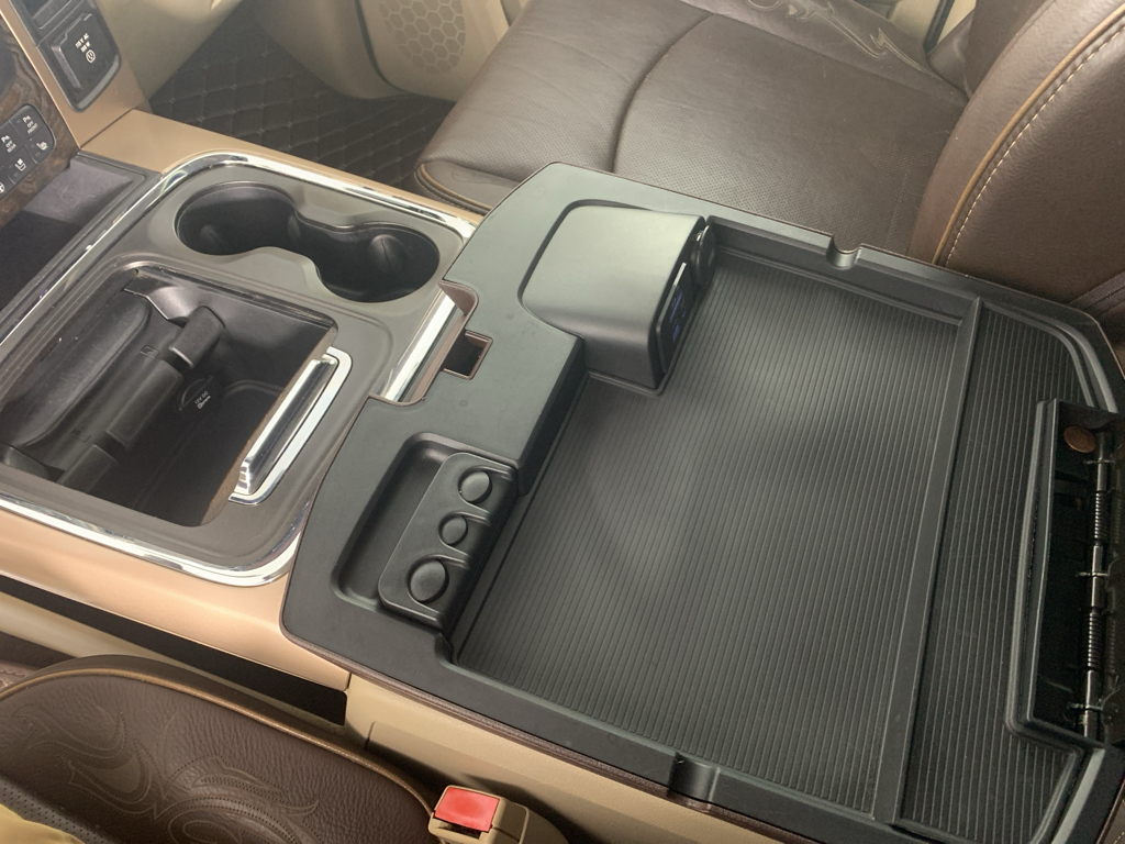 Vehicle photo 27