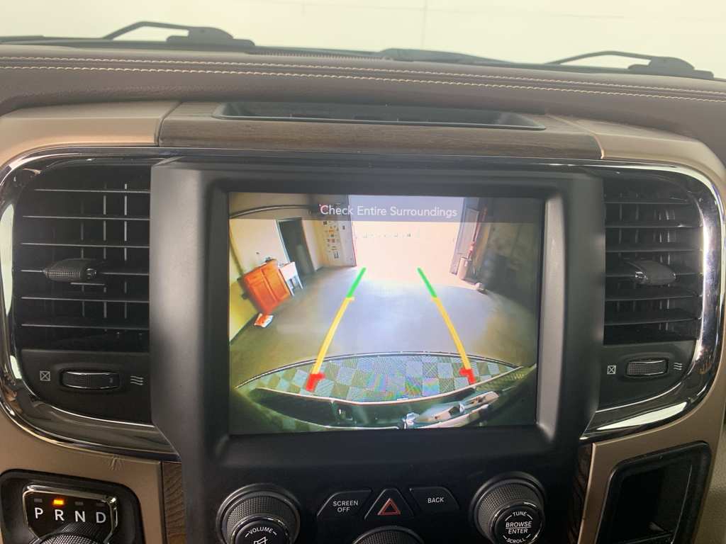 Vehicle photo 25