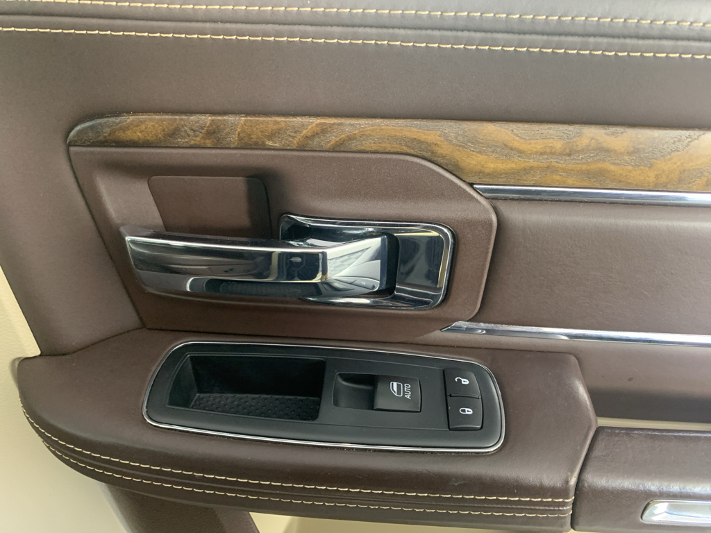 Vehicle photo 39