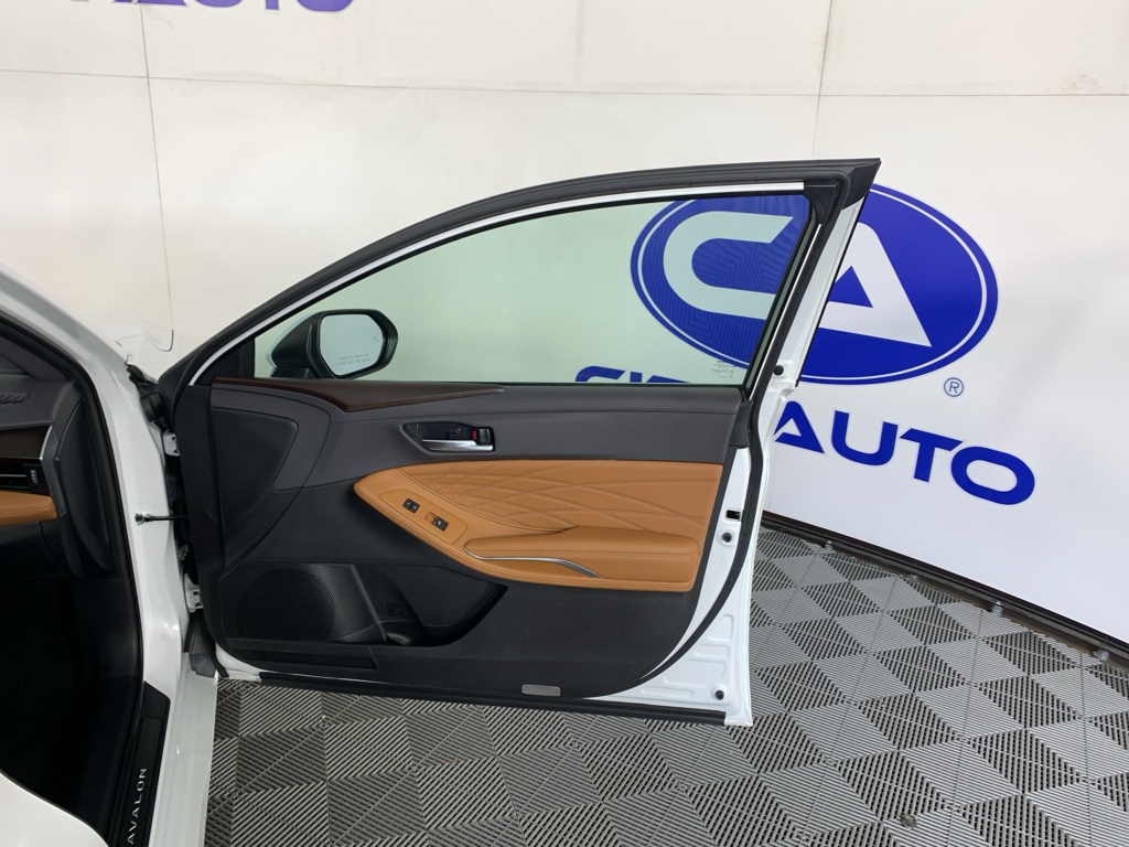 Used 2020 Toyota Avalon Sedan