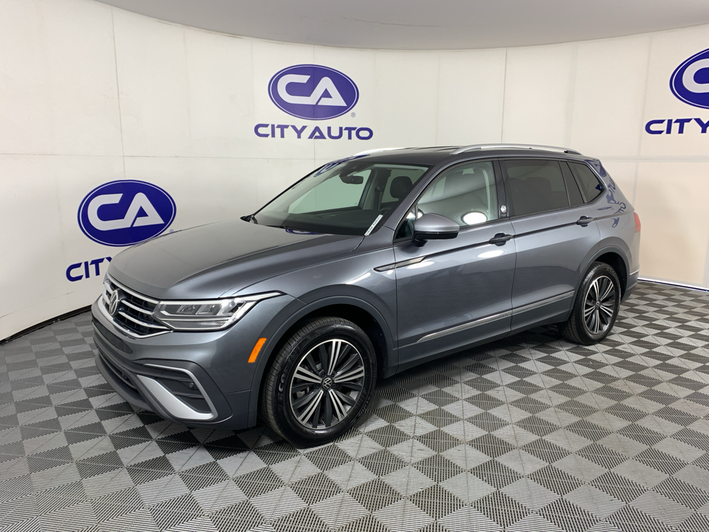 Used 2024 Volkswagen Tiguan SUV