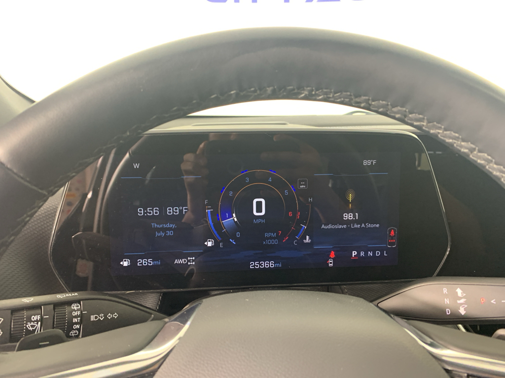 Vehicle photo 22