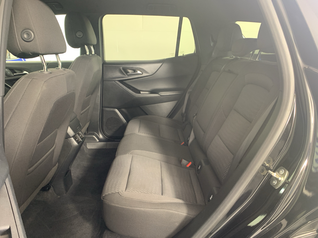 Vehicle photo 31
