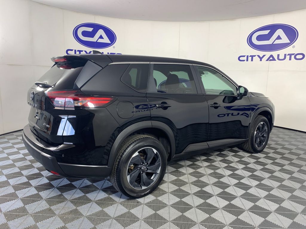 Used 2024 Nissan Rogue SUV