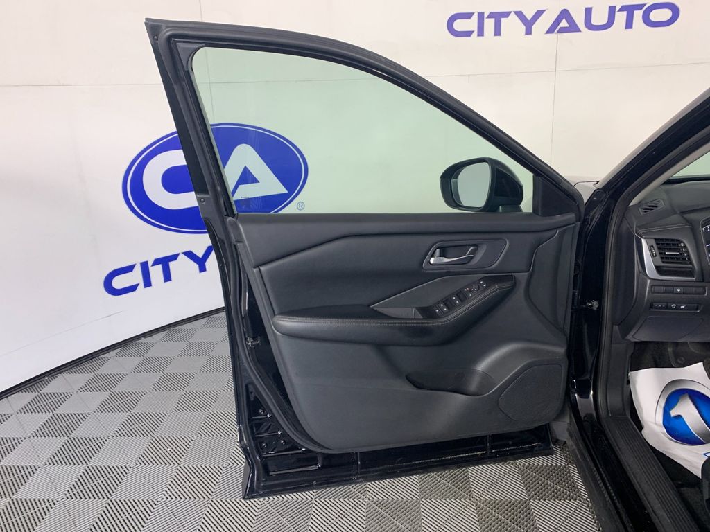 Used 2024 Nissan Rogue SUV