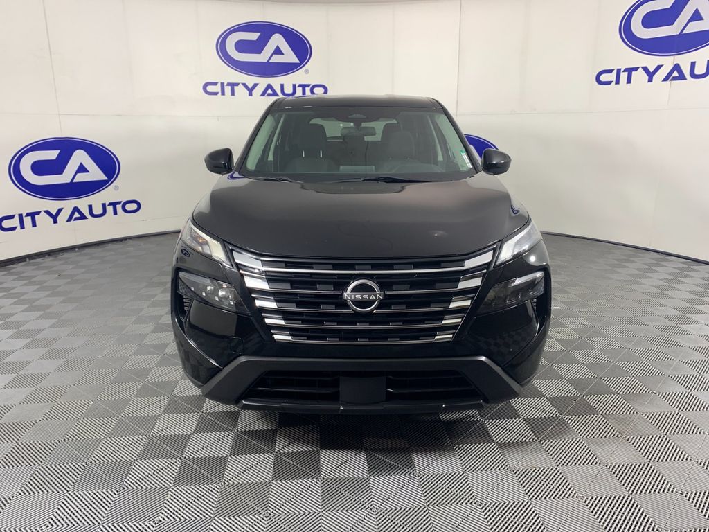 Used 2024 Nissan Rogue SUV