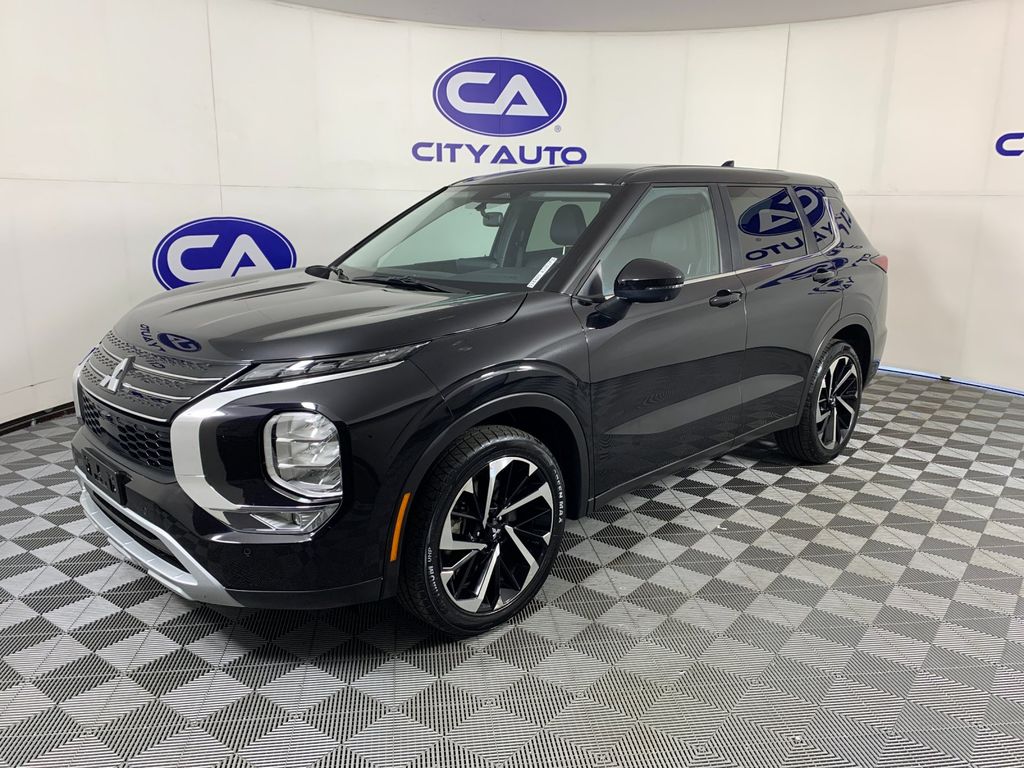 Used 2024 Mitsubishi Outlander SUV