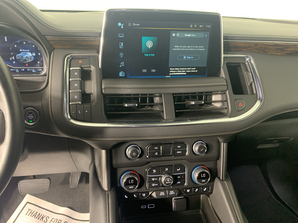 Vehicle photo 24