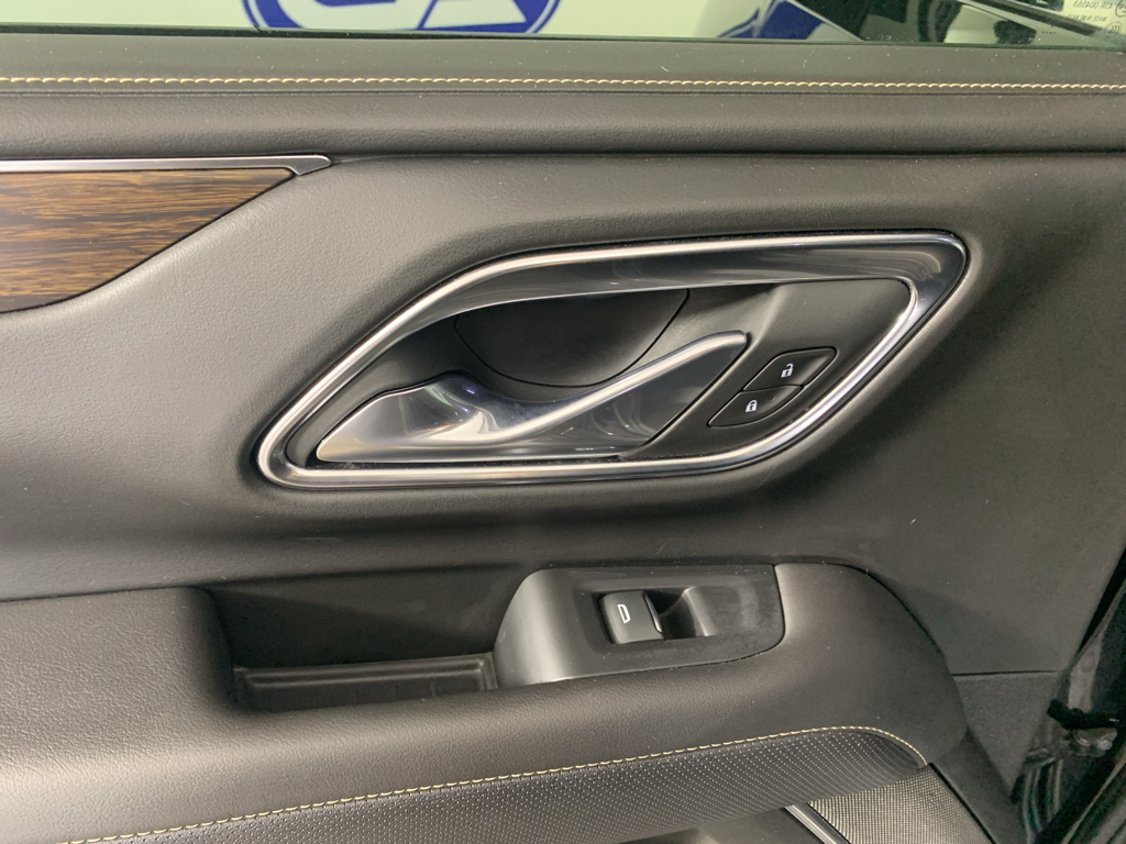 Vehicle photo 29