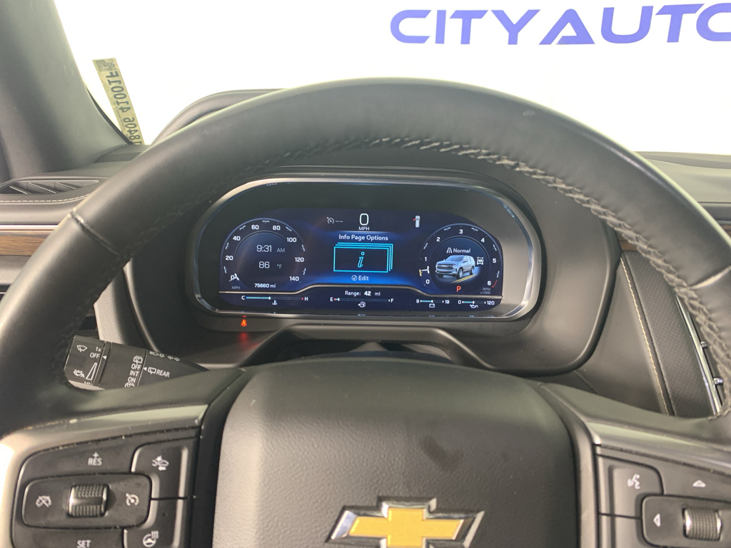 Vehicle photo 21