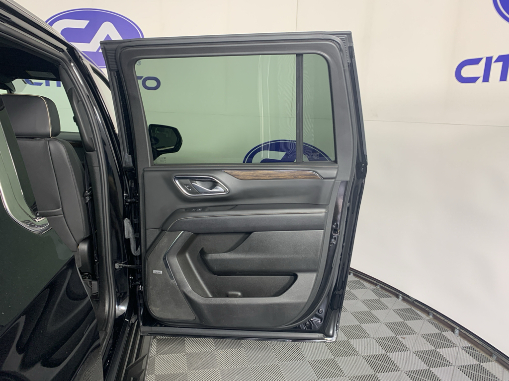 Vehicle photo 36