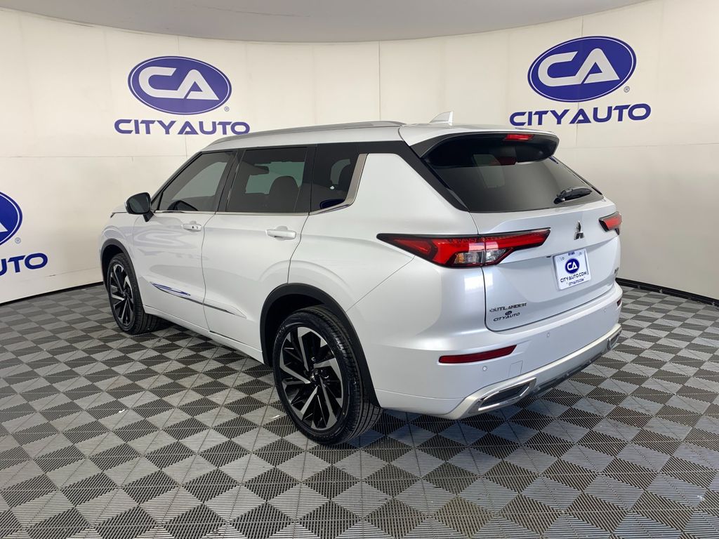 Used 2022 Mitsubishi Outlander SUV