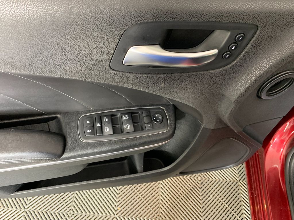 Used 2018 Dodge Charger Sedan