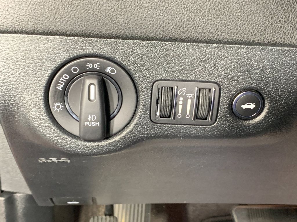 Used 2018 Dodge Charger Sedan