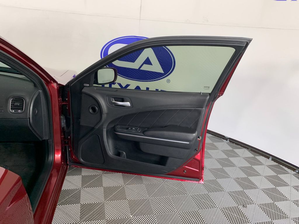 Used 2018 Dodge Charger Sedan