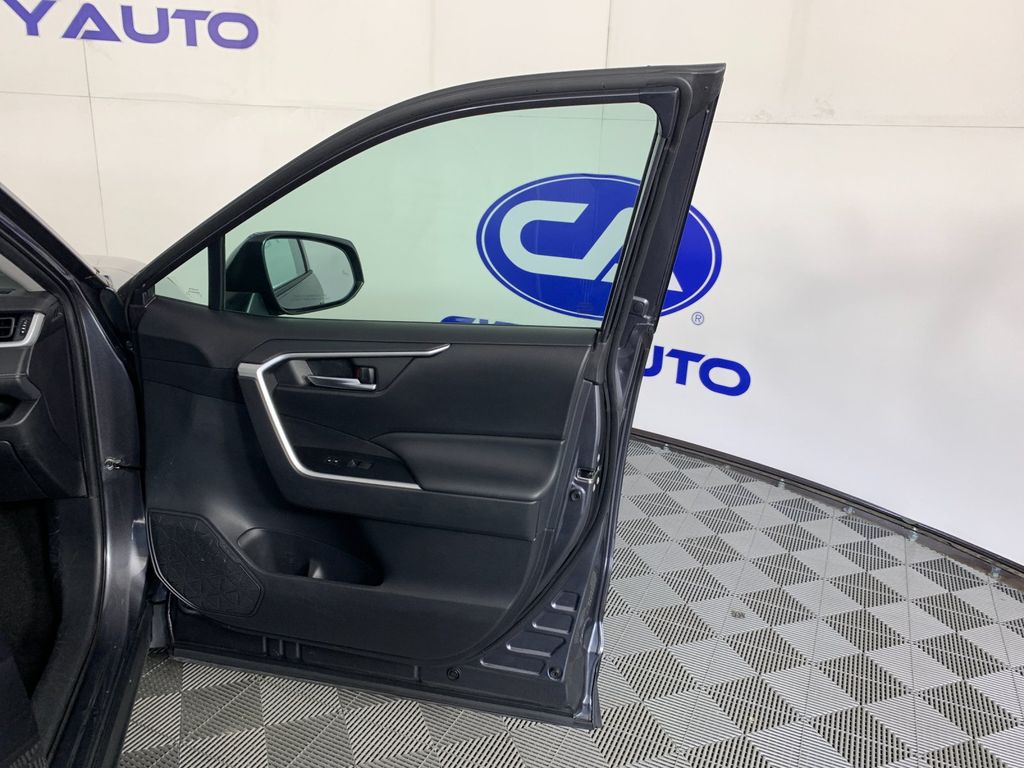 Used 2020 Toyota RAV4 SUV
