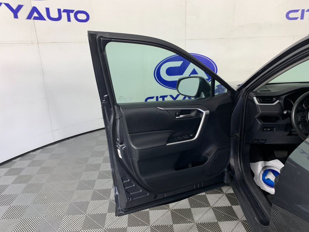 Used 2020 Toyota RAV4 SUV