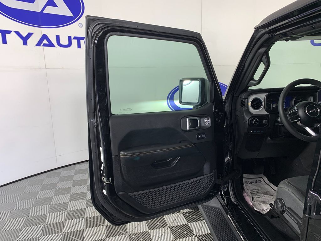 Used 2025 Jeep Wrangler 4xe SUV