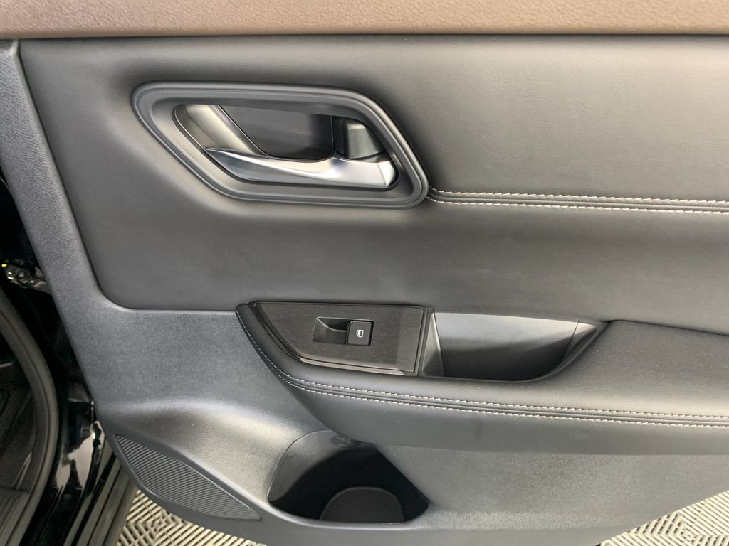Used 2023 Nissan Rogue SUV